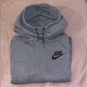 Nike women’s rally hoodie (has pockets)
